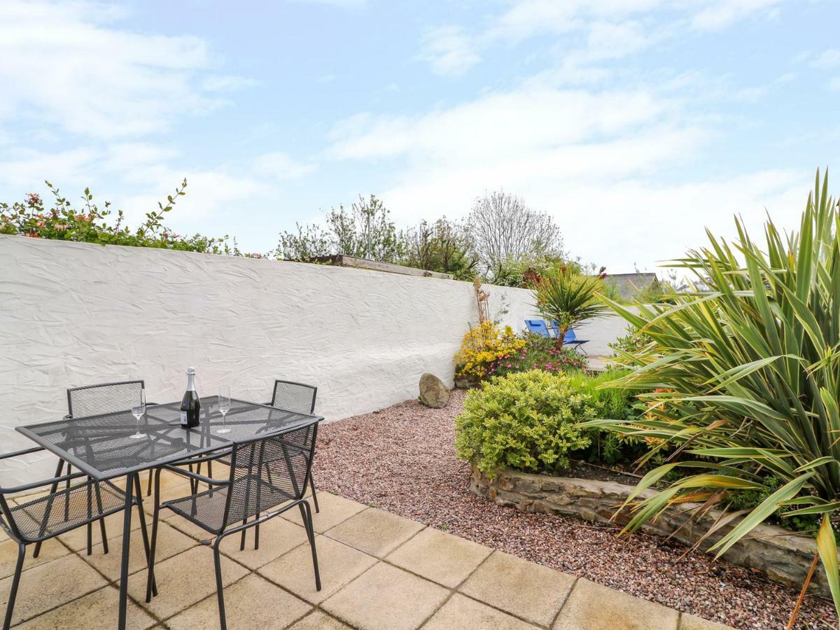 Llety Vila Fishguard Exterior foto