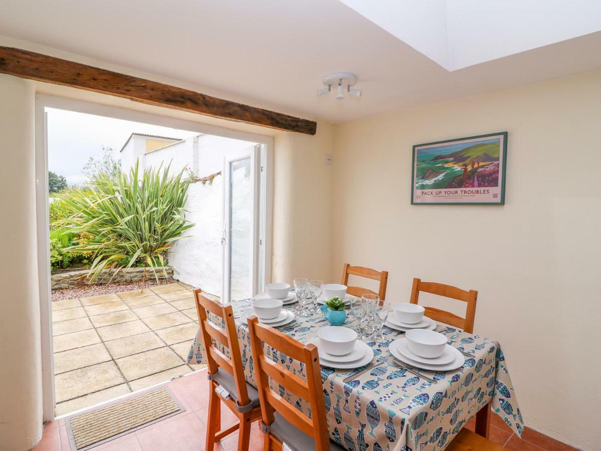 Llety Vila Fishguard Exterior foto